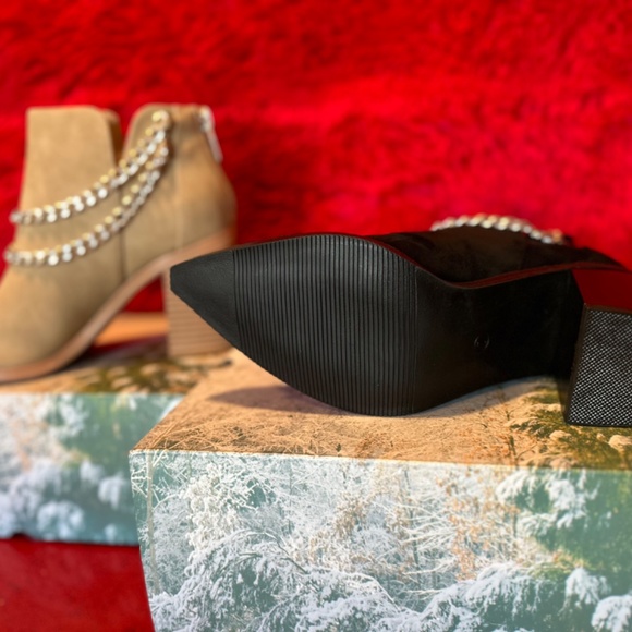 SOLD - Picture 5 of 13